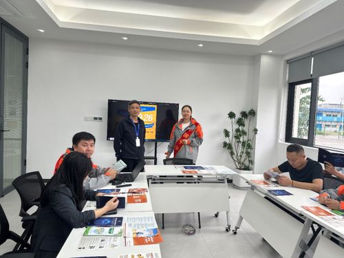 提升金融服务 保障消费权益 平安产险重庆分公司开展2023年金融消费者权益保护教育宣传月“五进入”活动提供教育咨询服务